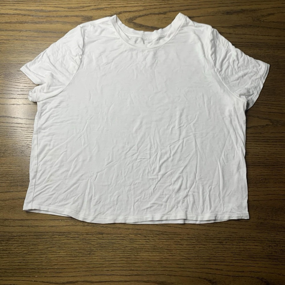 Alo Yoga T Shirt Womens M Medium White Cropped Mesh Peekaboo Short Sleeve Boxy